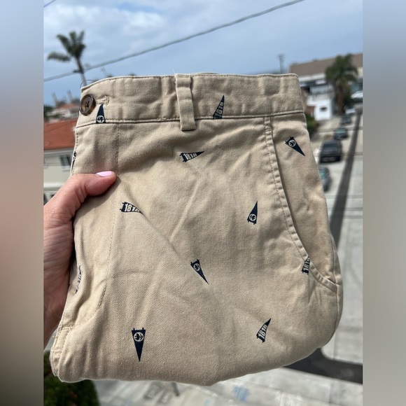 Brooks Brothers khaki flat front blue flags all over print sz 33 preppy shorts - Picture 3 of 10